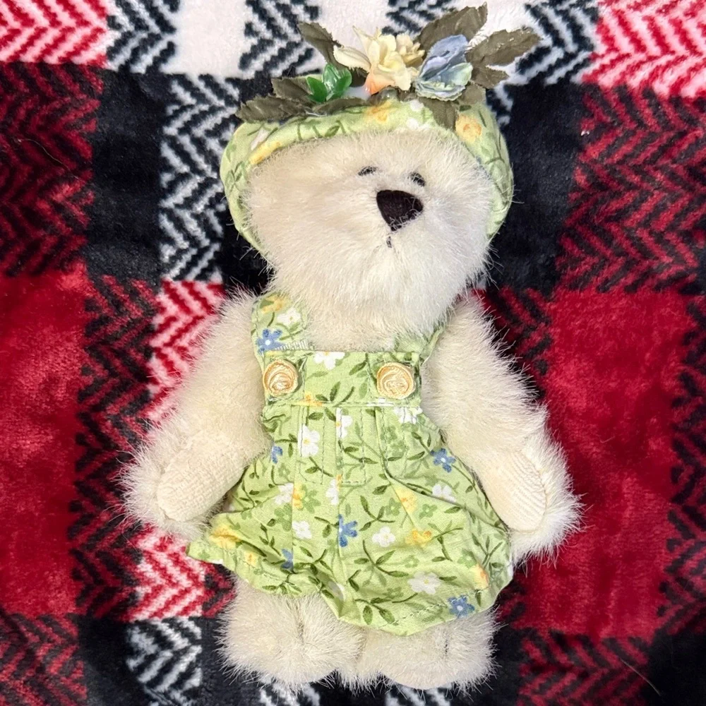 Boyd’s bears Ruth - Picture 1 of 9